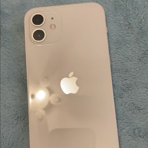 IPhone 12 used like new used for a month and then upgraded to a pro